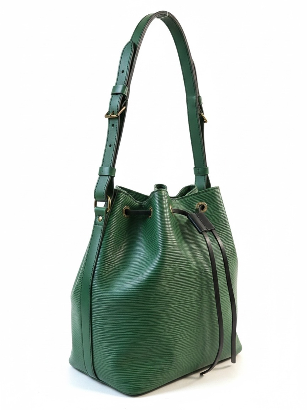 Rare LOUIS VUITTON Petit Noe Bucket Bag Borneo Green Epi Leather Black Stitch